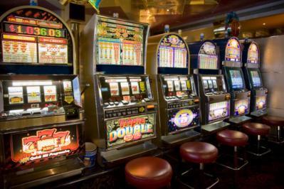 Advantages of playing slots online