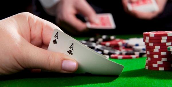 How to play poker online 